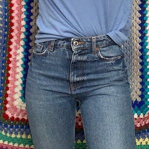 Zara Ankle Straight Cut jeans!